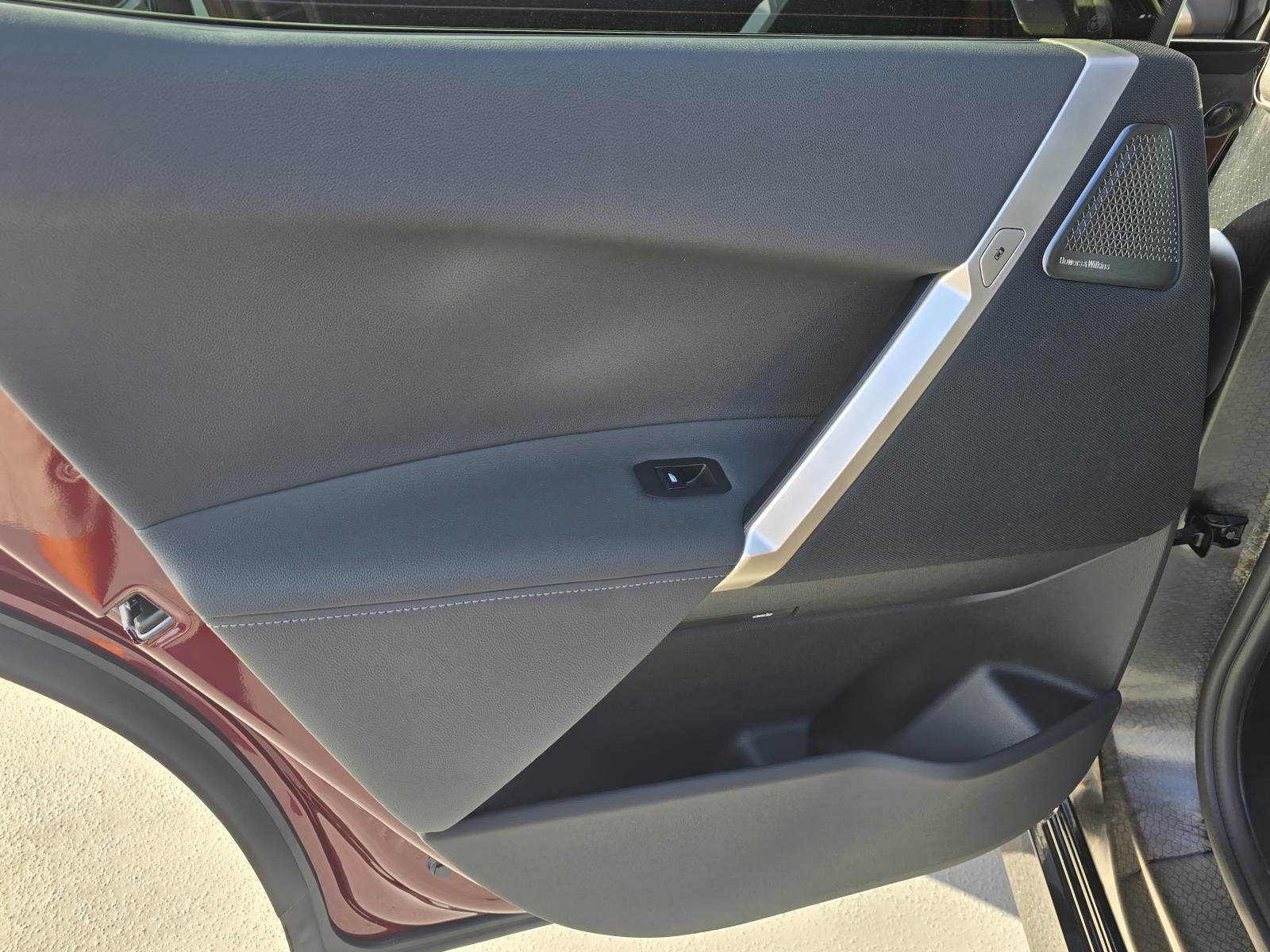 New 2026 BMW iX xDrive60 image 8