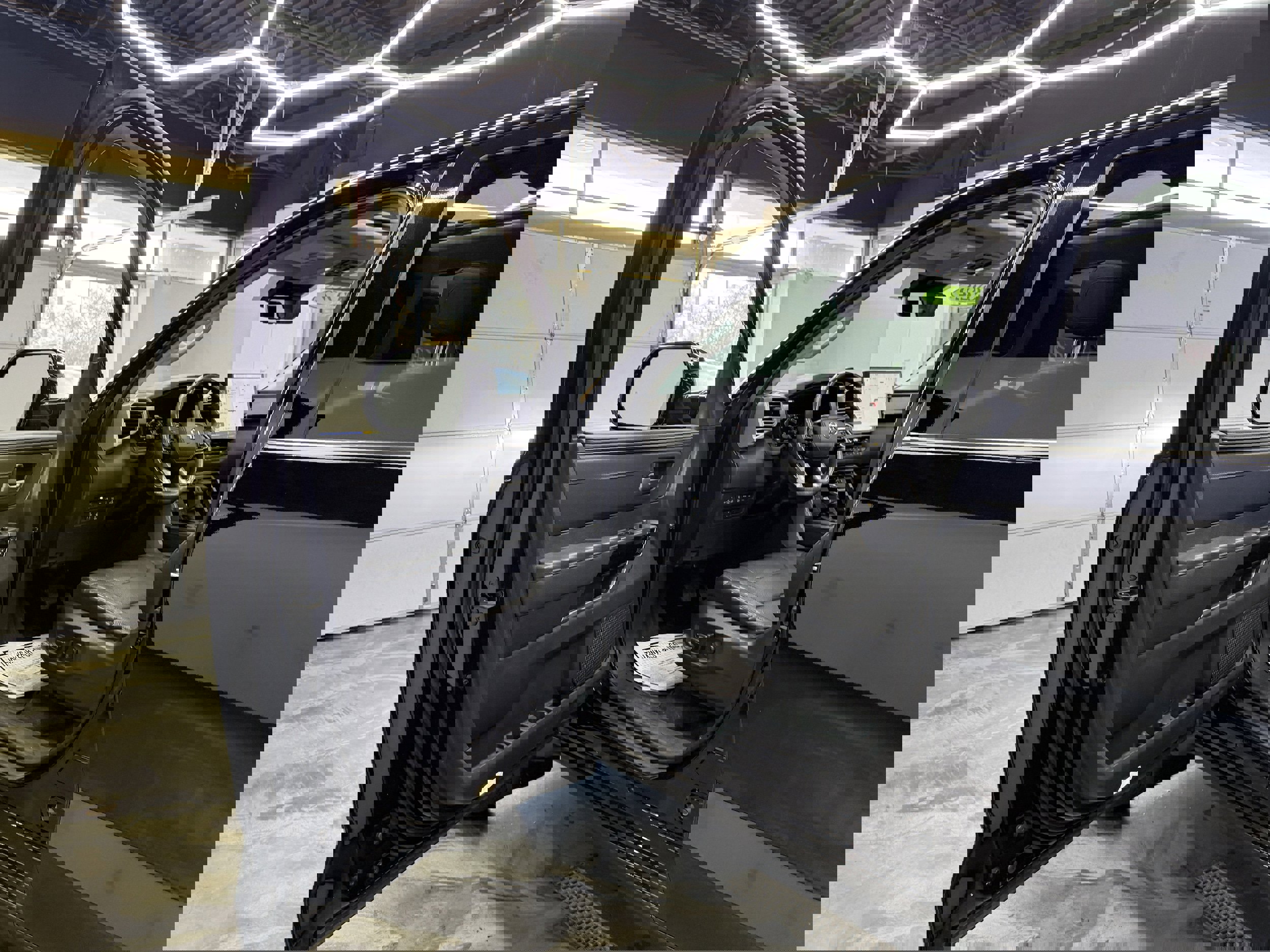 Used 2022 Toyota Tundra Limited image 11