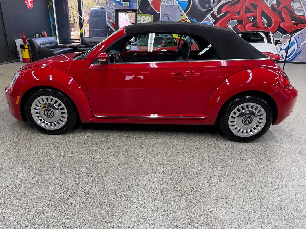 Used 2014 Volkswagen Beetle 1.8T FWD image 2