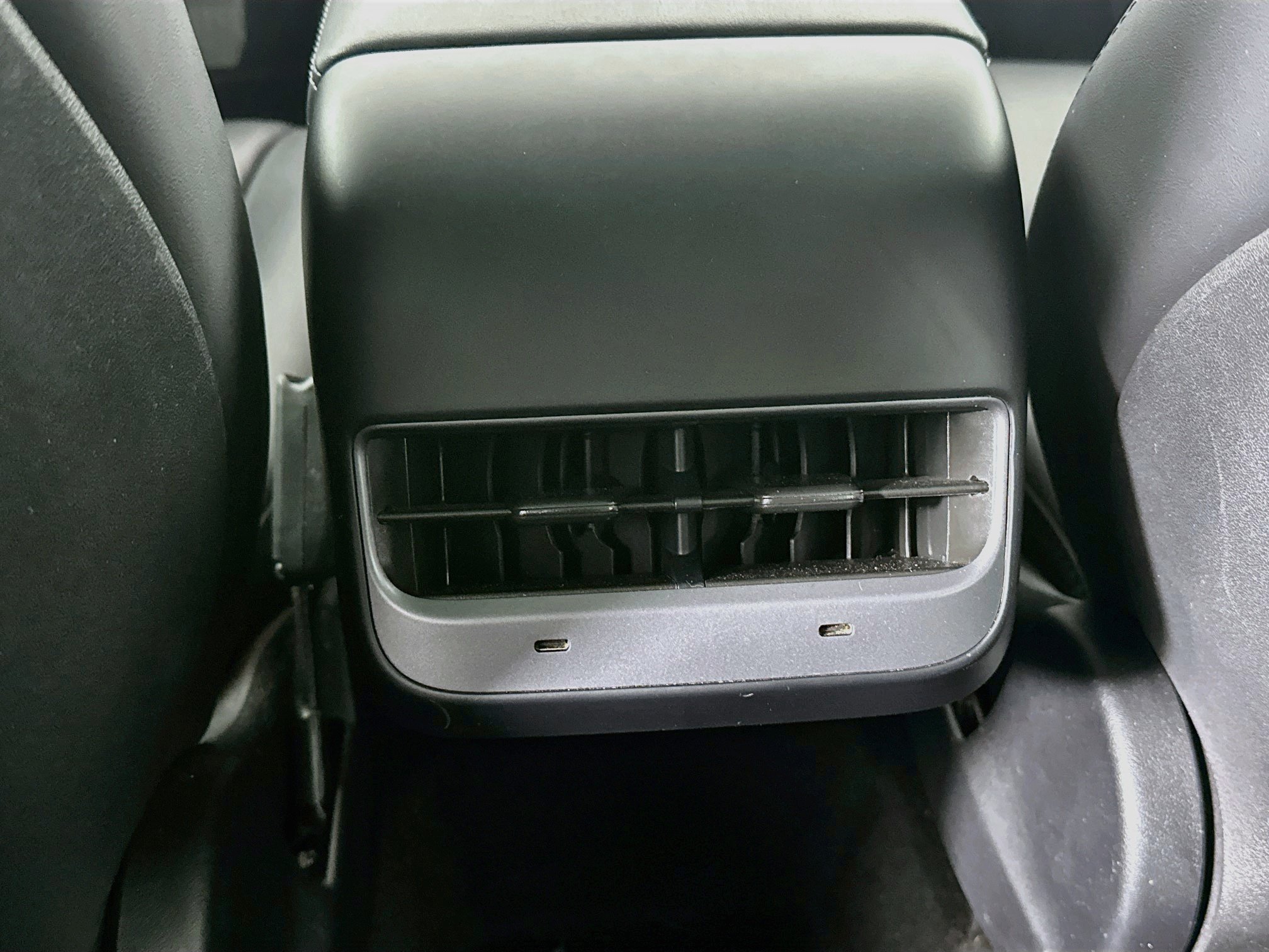 Used 2024 Tesla Model Y Long Range AWD/4WD image 27