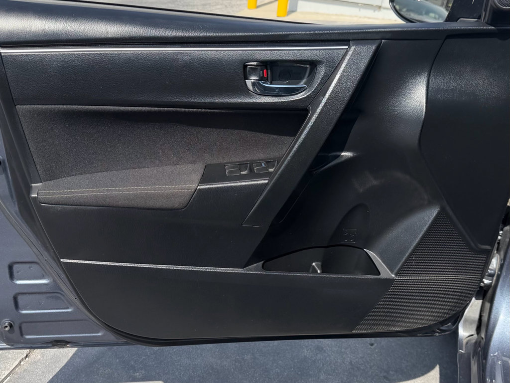 Used 2019 Toyota Corolla LE w/ Carpet Mat Package (TMS) image 13
