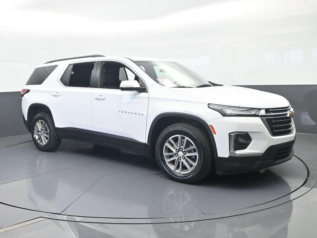 Used 2023 Chevrolet Traverse LT image 8