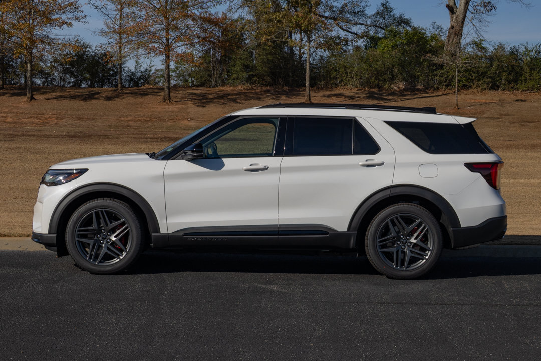 New 2026 Ford Explorer ST AWD/4WD image 8
