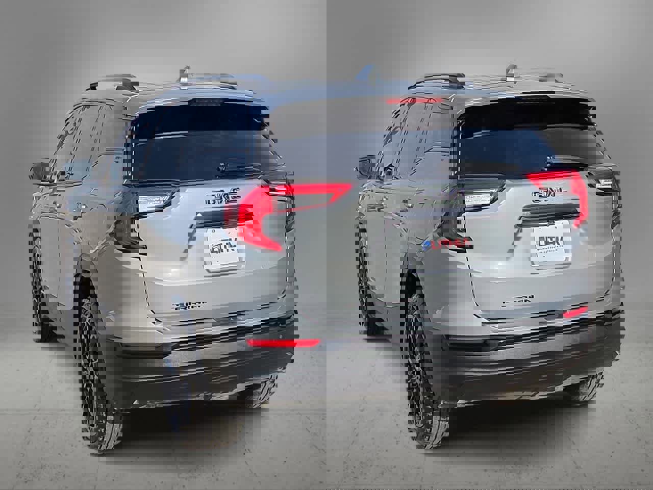 Used 2023 GMC Terrain SLT w/ Elevation Edition image 6