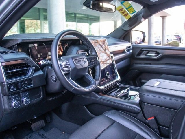 Used 2025 GMC Yukon XL Denali image 11