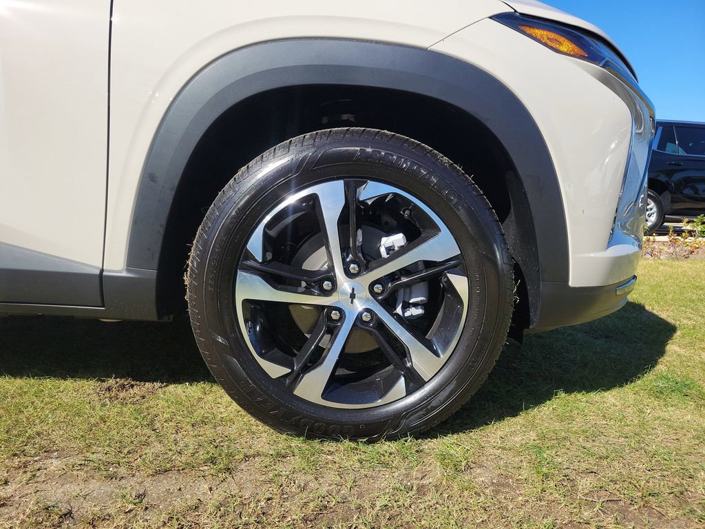 New 2026 Chevrolet Trax RS w/ Sunroof Package image 6