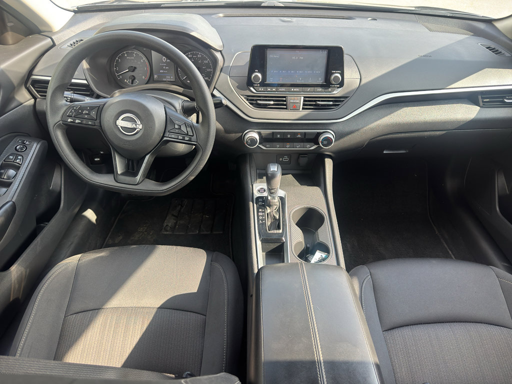 Used 2024 Nissan Altima 2.5 S FWD image 11