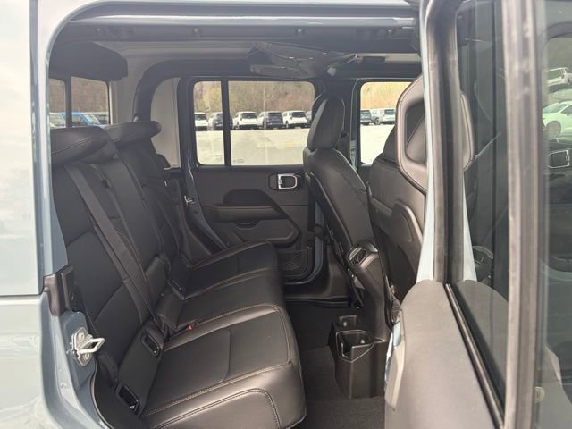 New 2026 Jeep Gladiator Sport AWD/4WD image 32