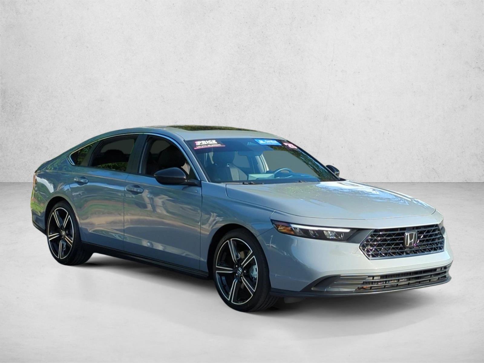 Certified 2025 Honda Accord Sport image 3