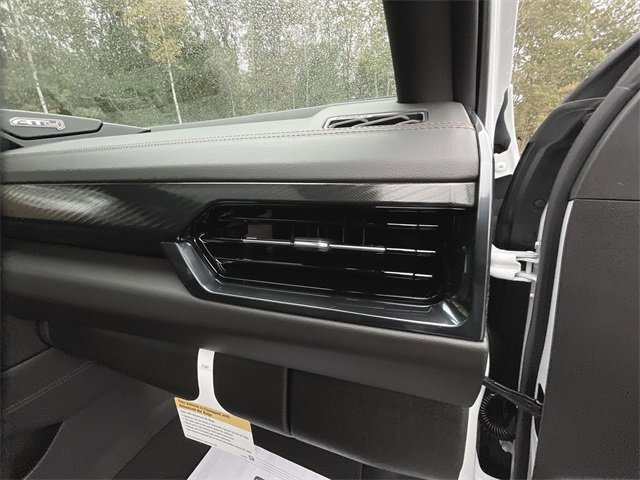 New 2026 GMC Yukon AT4 w/ AT4 Premium Plus Package image 30