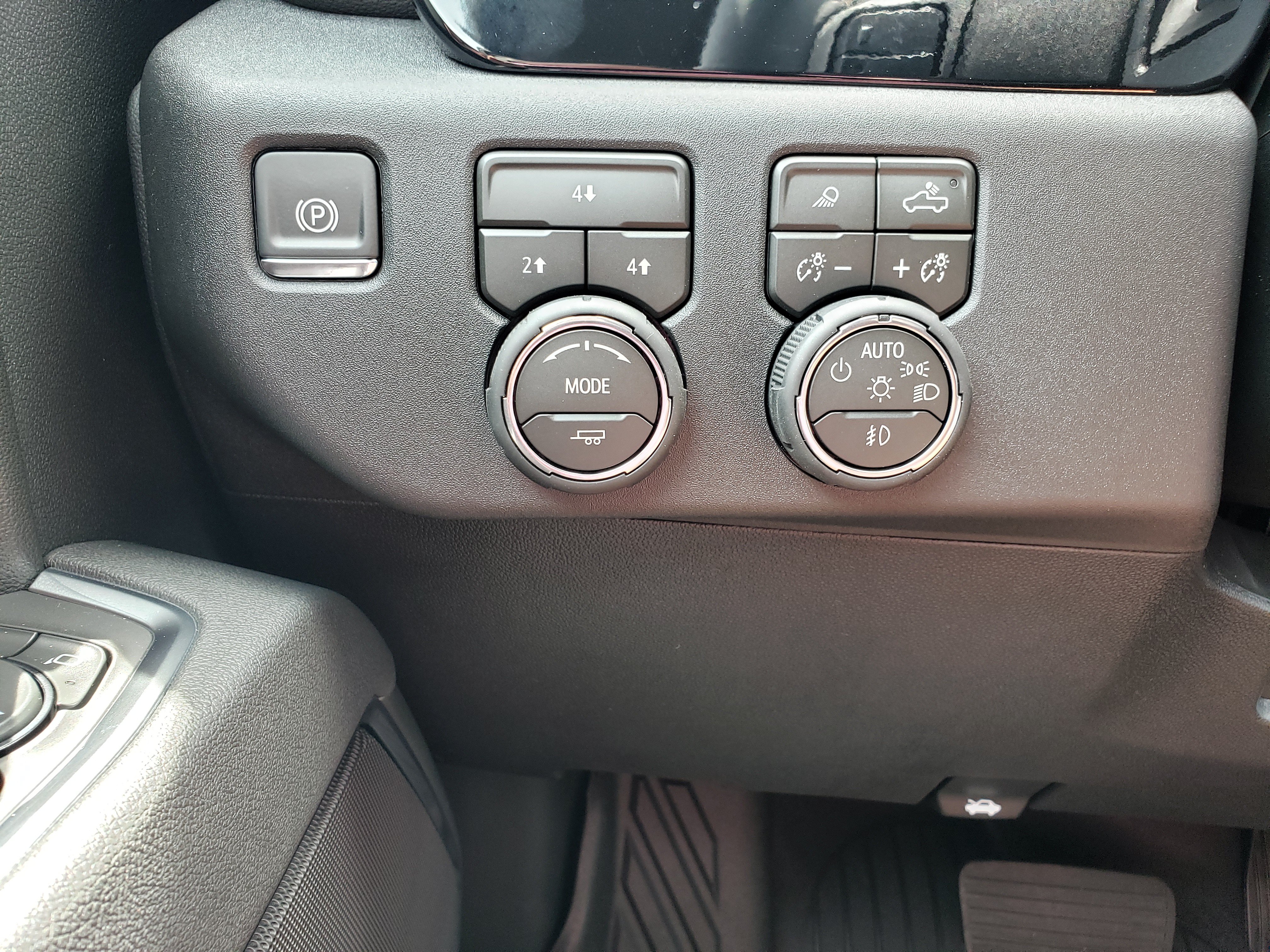 New 2026 Chevrolet Silverado 2500 LT w/ Trail Boss Package AWD/4WD image 14