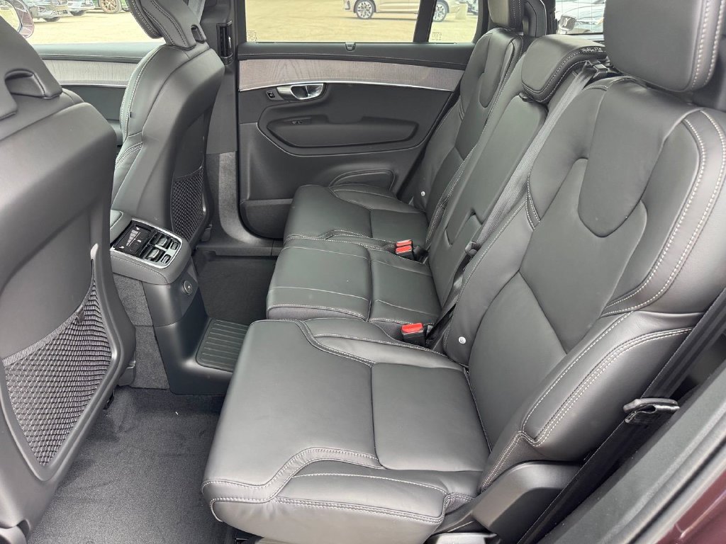 New 2026 Volvo XC90 T8 Ultra w/ Protection Package Premier AWD/4WD image 9