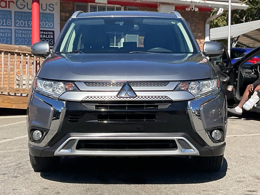 Used 2020 Mitsubishi Outlander SEL image 2