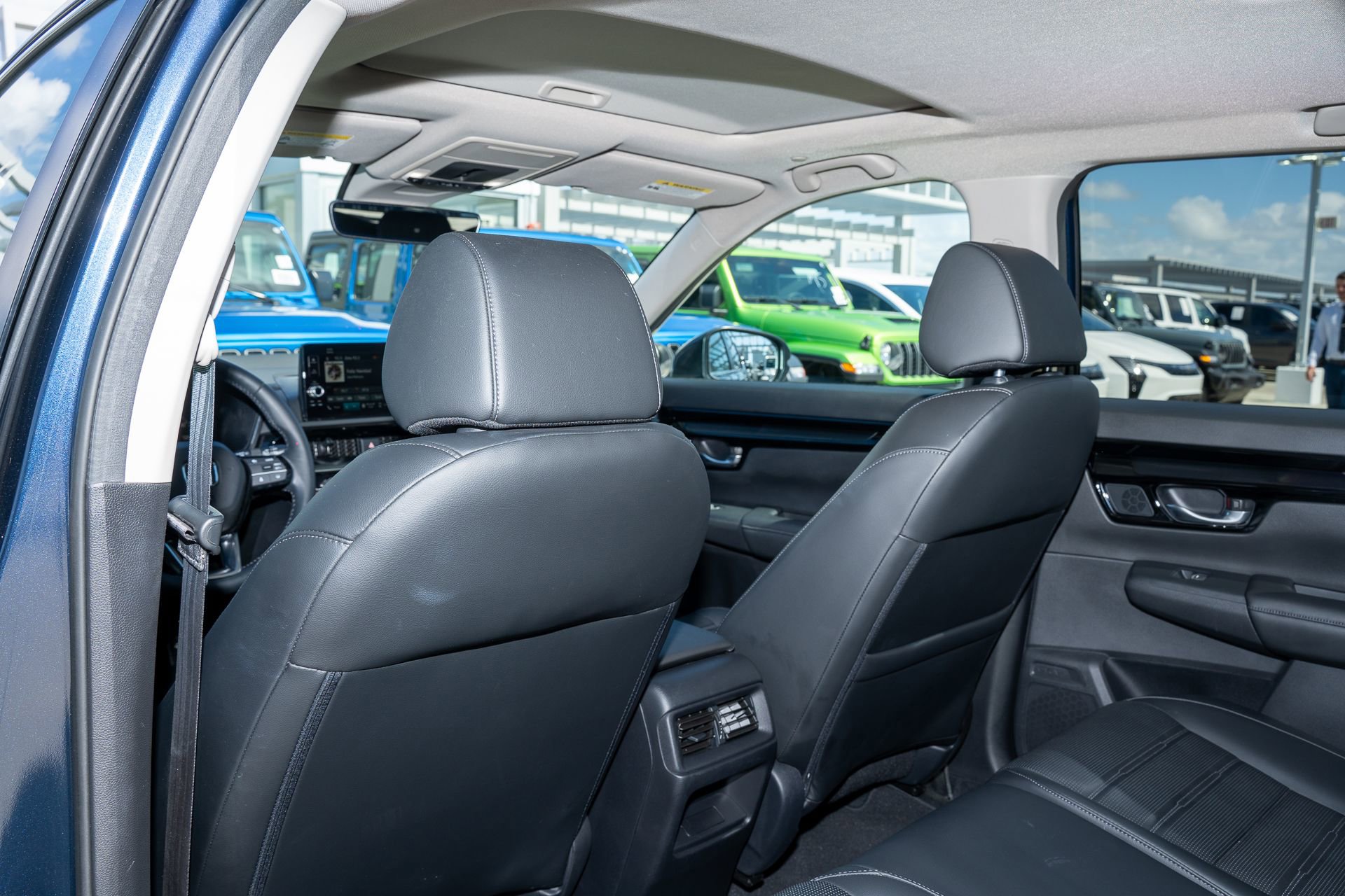 Used 2023 Honda CR-V EX-L image 18