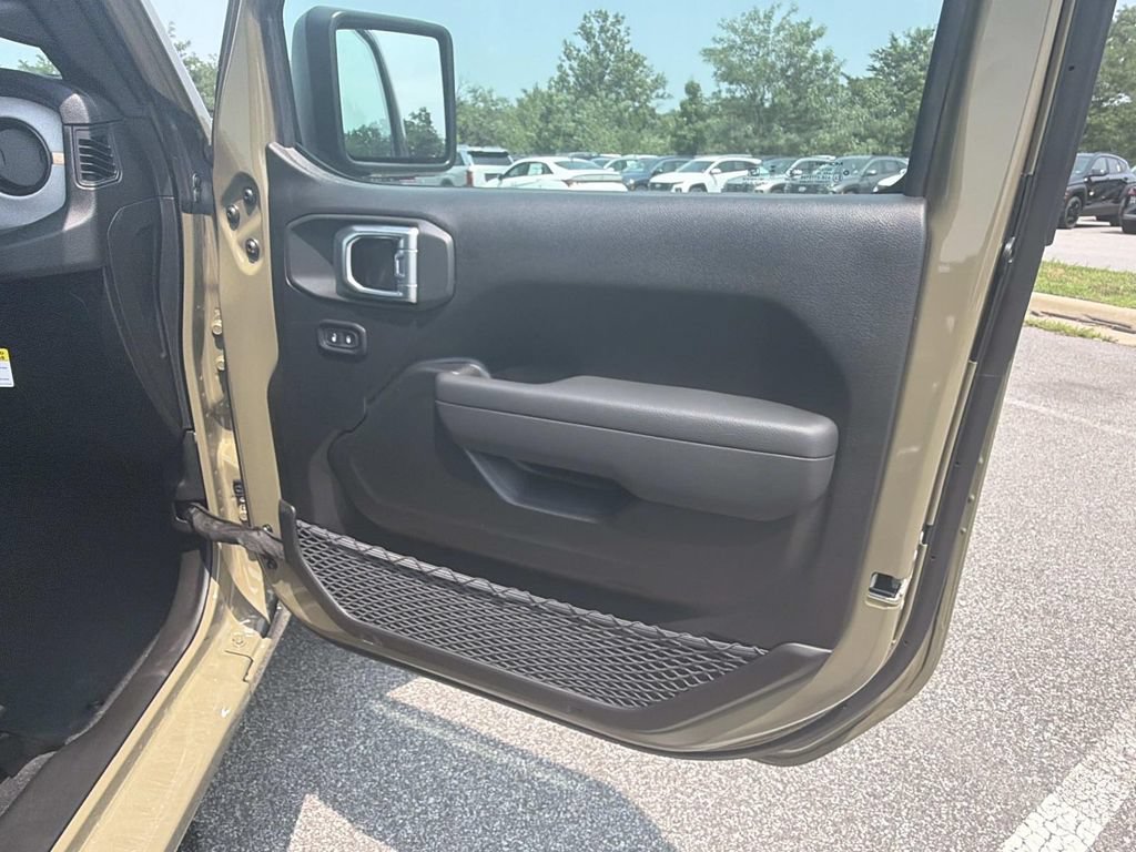 New 2026 Jeep Gladiator Sport AWD/4WD image 25