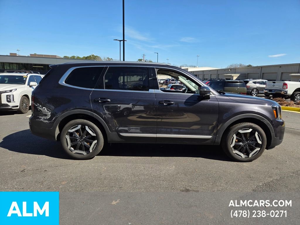 Used 2025 Kia Telluride EX image 14