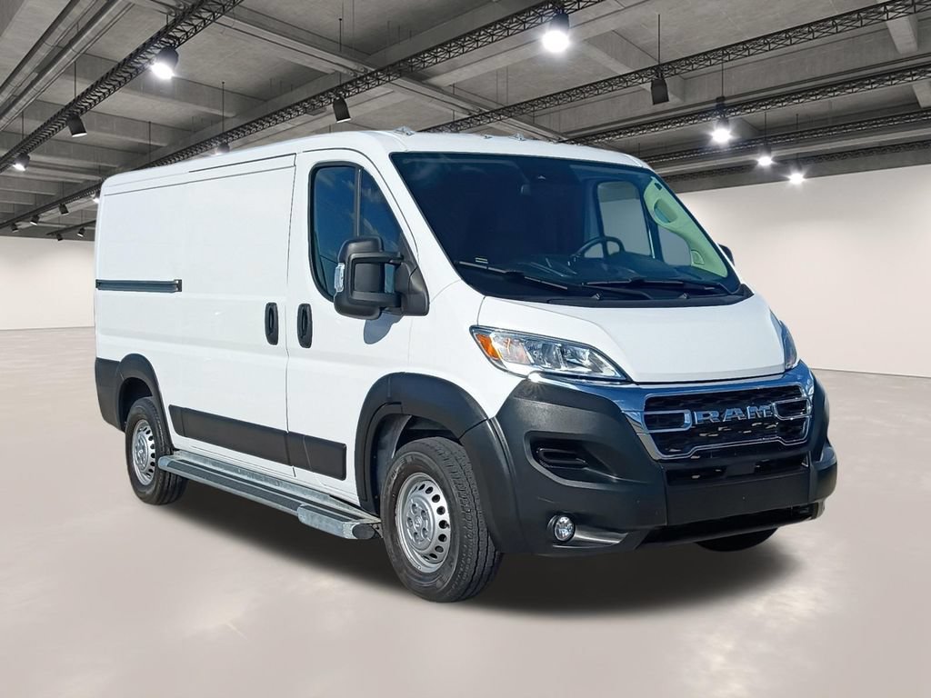 Used 2025 RAM ProMaster 2500 w/ U-Haul Equipment Group FWD image 2