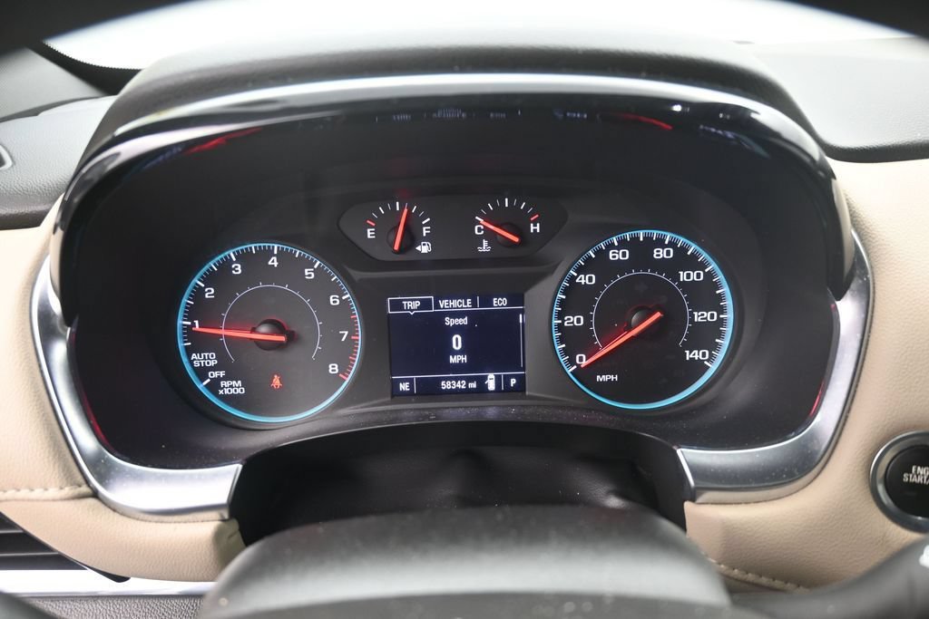 Used 2023 Chevrolet Traverse LS FWD image 11