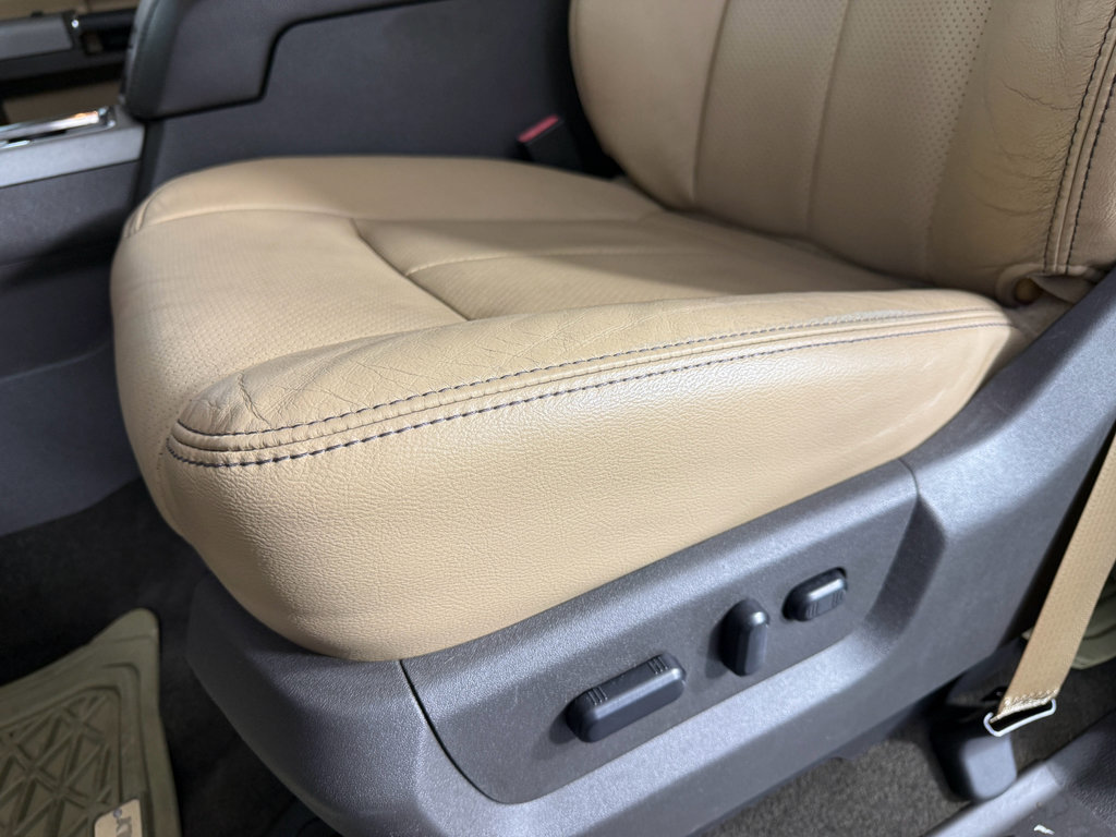 Used 2015 Ford F250 Lariat w/ Chrome Package image 15