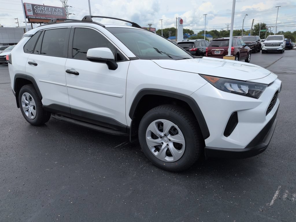 Certified 2021 Toyota RAV4 LE AWD/4WD image 7