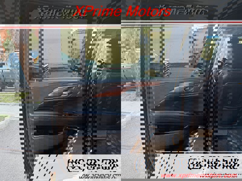 Used 2016 Cadillac Escalade ESV Luxury AWD/4WD image 28