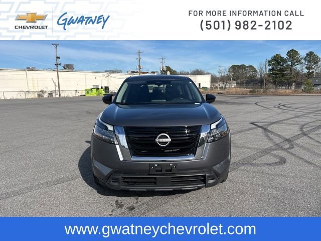 Used 2024 Nissan Pathfinder S video 2