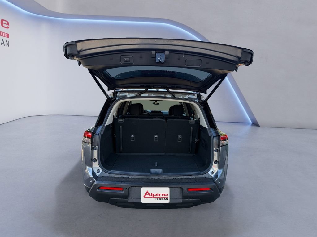 New 2025 Nissan Pathfinder SV image 19