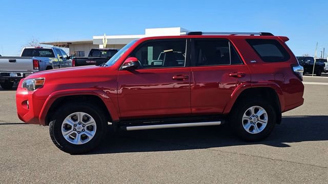 Used 2022 Toyota 4Runner SR5 AWD/4WD image 5