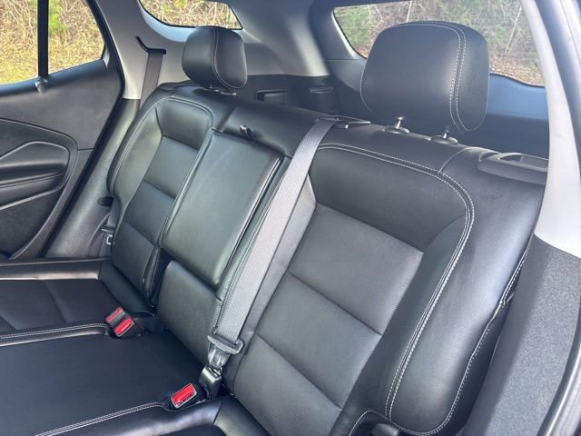 Used 2024 GMC Terrain SLT image 16