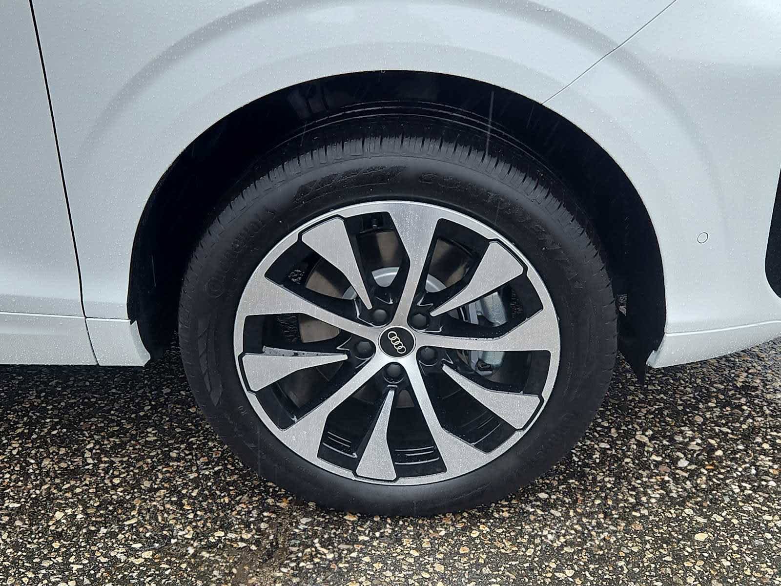 New 2026 Audi Q3 quattro 2.0T AWD/4WD image 3