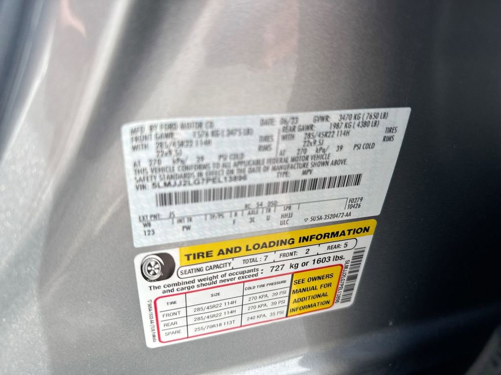 Used 2023 Lincoln Navigator Reserve image 30