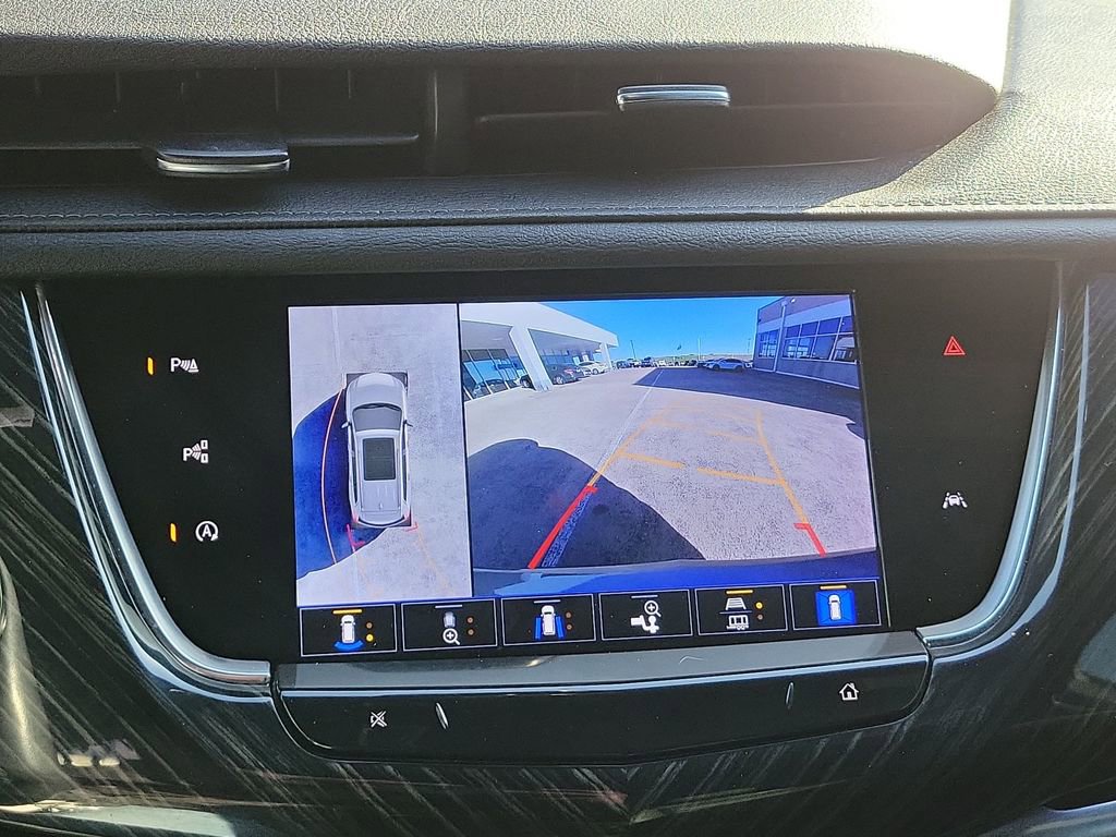 Used 2023 Cadillac XT6 Premium Luxury w/ Technology Package image 15