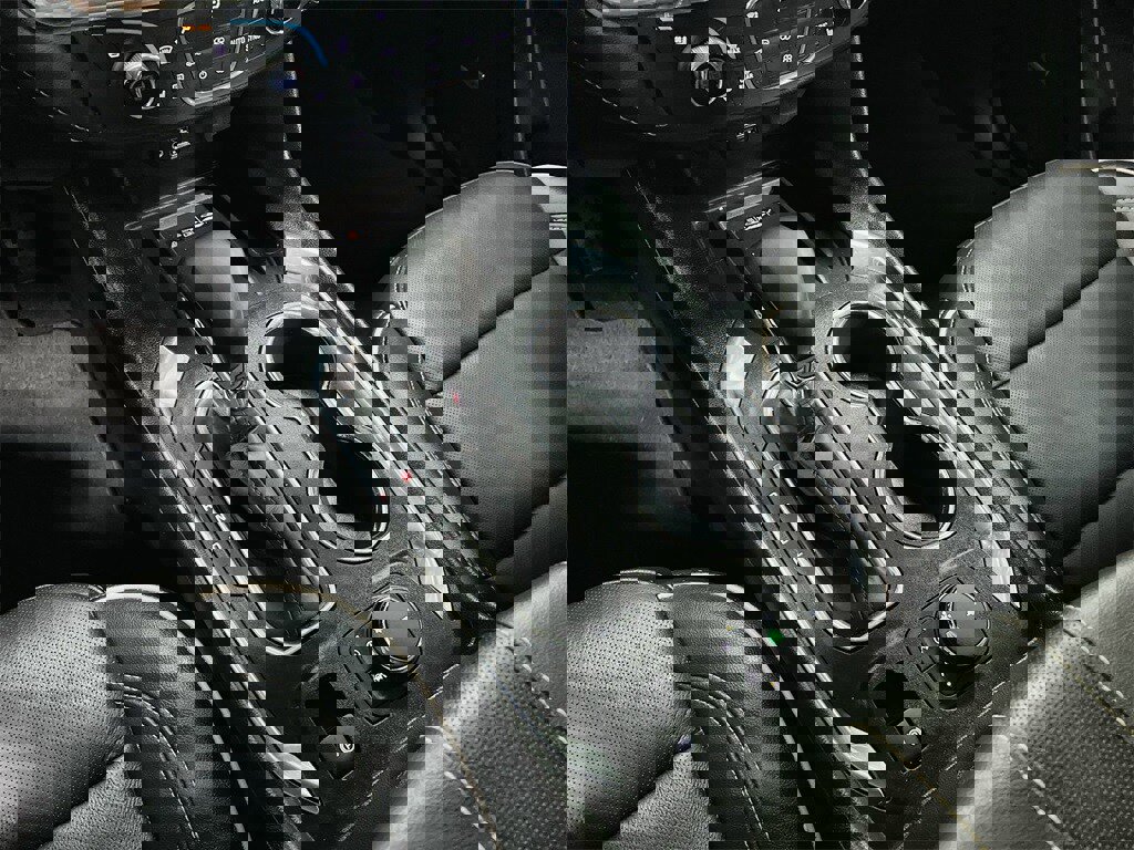 Used 2023 Chevrolet Traverse Premier w/ Redline Edition image 31