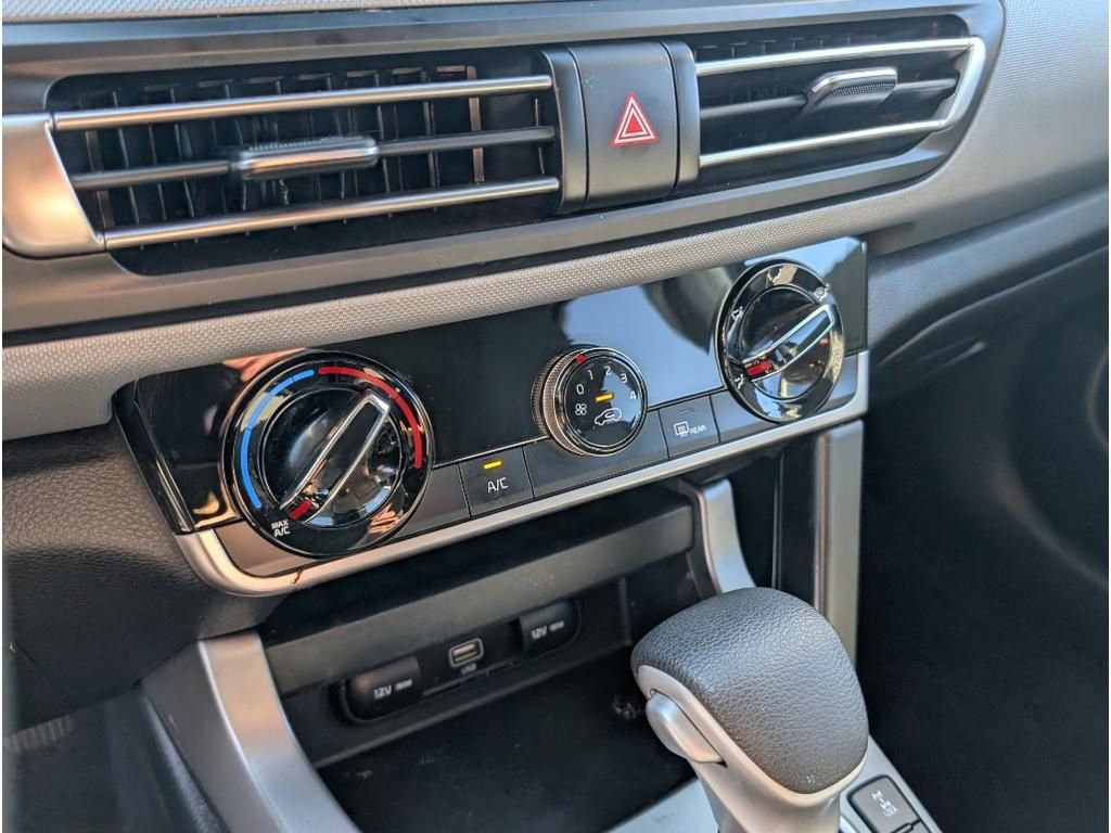Used 2023 Kia Seltos LX image 21