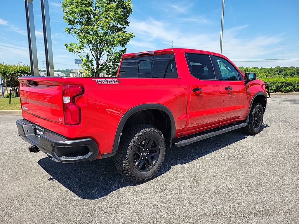Used 2024 Chevrolet Silverado 1500 LT Trail Boss w/ Convenience Package II AWD/4WD image 7