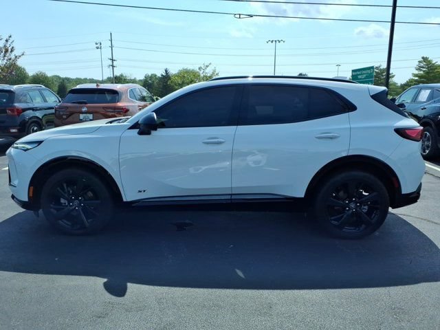 Used 2024 Buick Envision Sport Touring AWD/4WD image 4