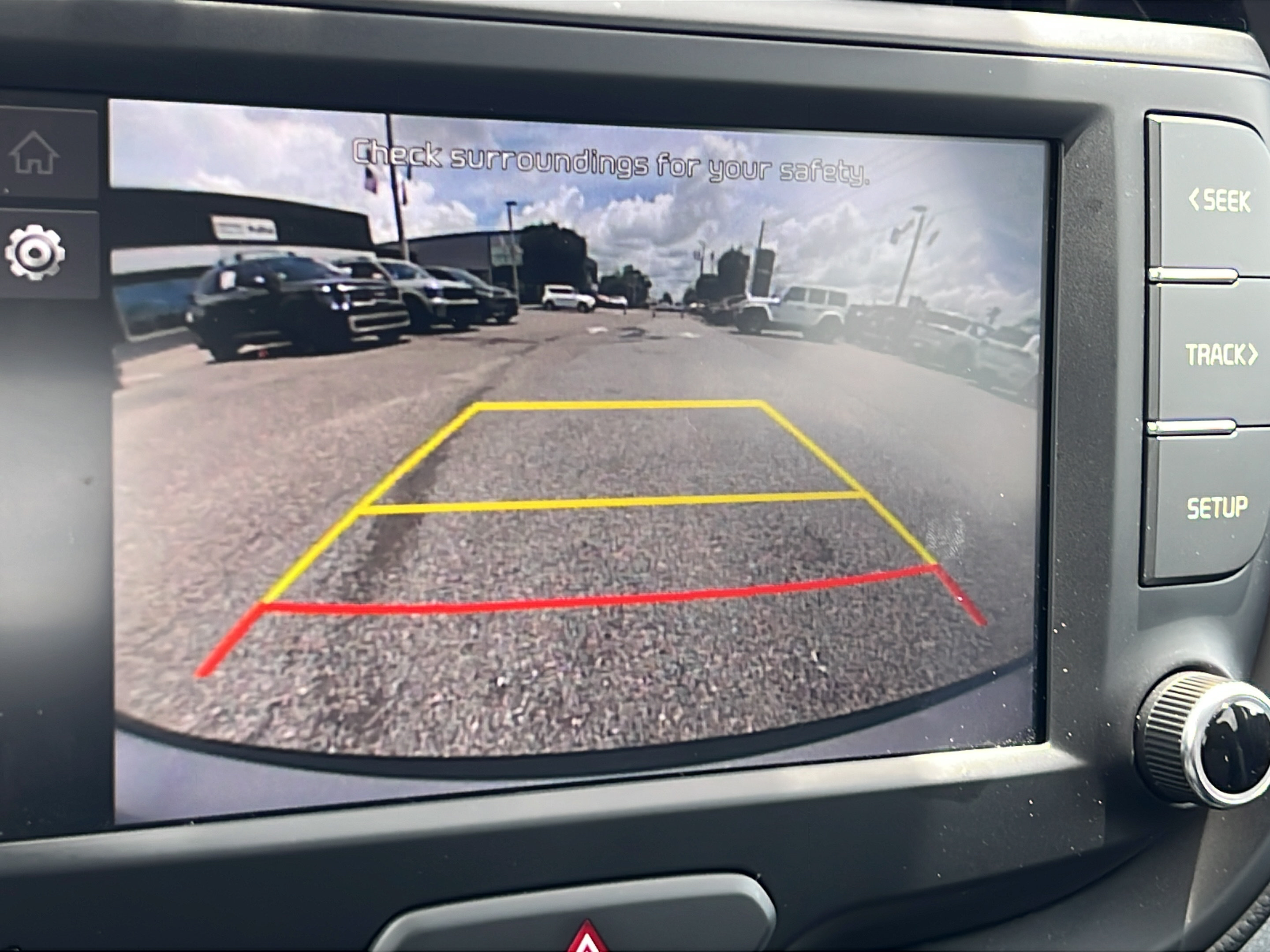 Certified 2025 Kia Soul LX w/ LX Technology Package FWD image 15