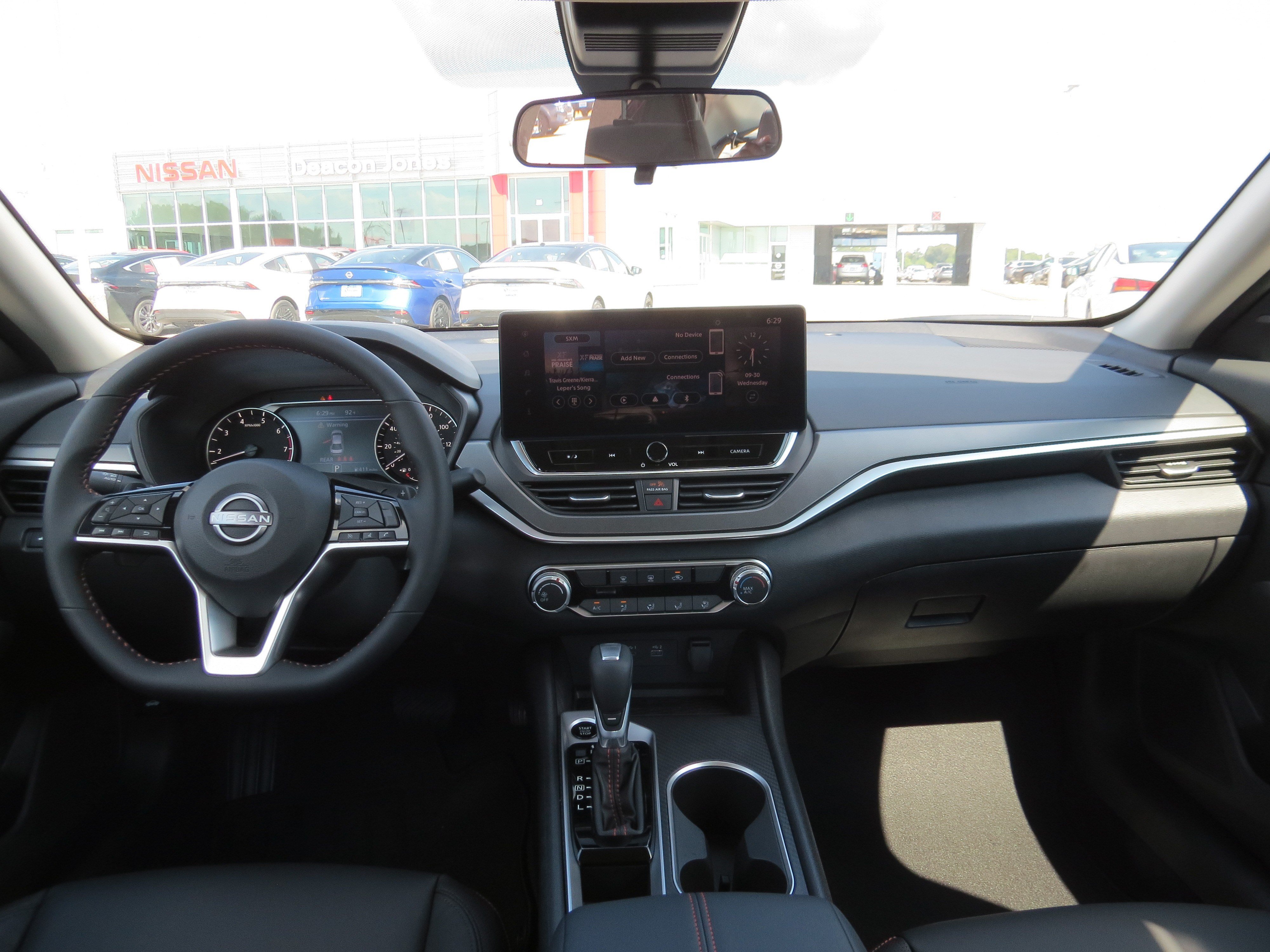 New 2026 Nissan Altima 2.5 SR FWD image 14