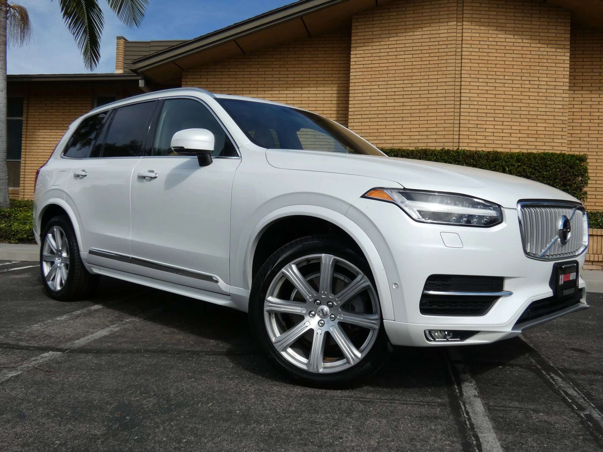 Used 2017 Volvo XC90 T6 Inscription w/ Vision Package image 5