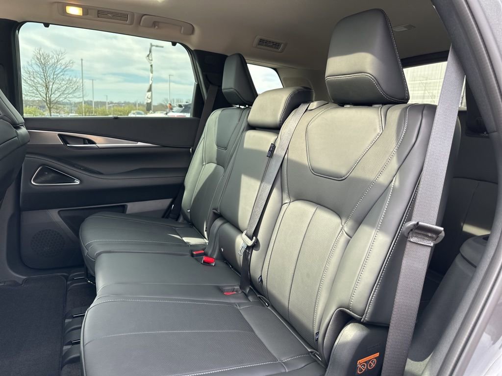 New 2026 INFINITI QX60 Luxe w/ Cargo Package AWD/4WD image 33