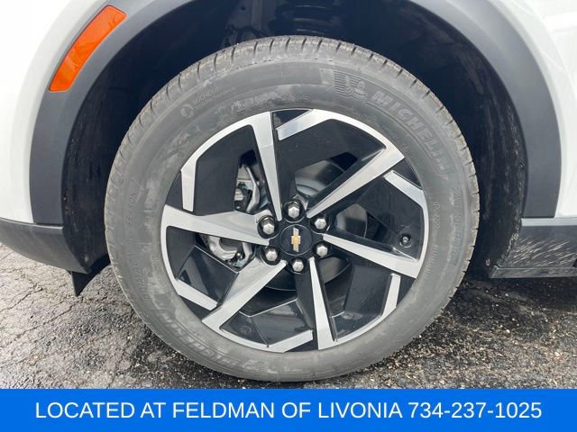 Used 2025 Chevrolet Equinox EV LT image 5