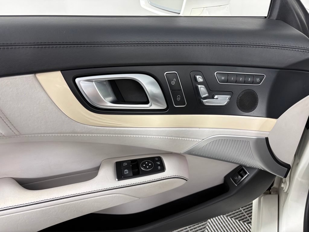 Used 2014 Mercedes-Benz SL 550 image 20