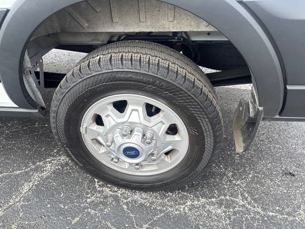 Certified 2025 Ford Transit 350 Low Roof AWD image 40