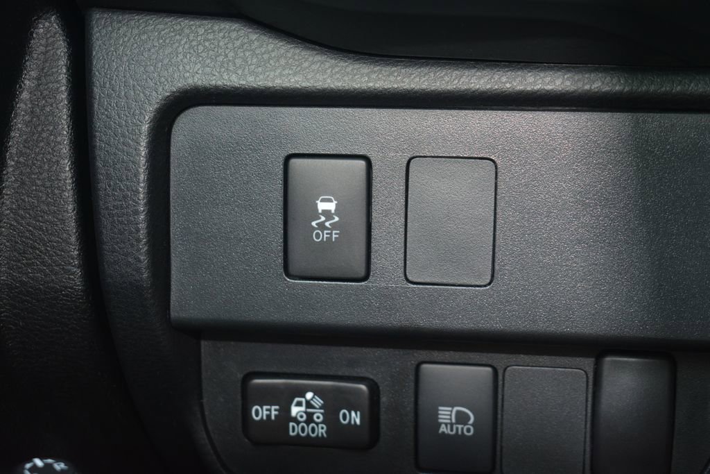 Used 2023 Toyota Tacoma SR RWD image 16