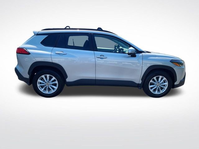 Used 2023 Toyota Corolla Cross LE FWD image 6