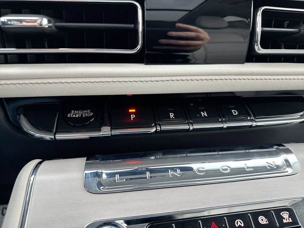 New 2026 Lincoln Aviator Reserve image 17