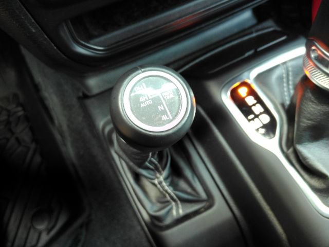 Used 2021 Jeep Wrangler Unlimited Sahara w/ Cold Weather Group AWD/4WD image 44