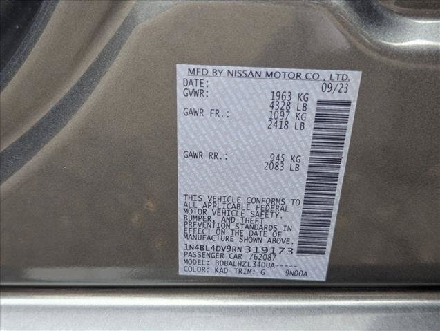 Used 2024 Nissan Altima 2.5 SV FWD image 23