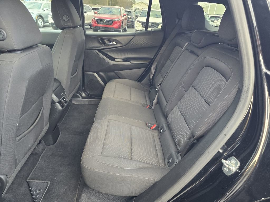 Used 2025 Chevrolet Equinox LT image 10