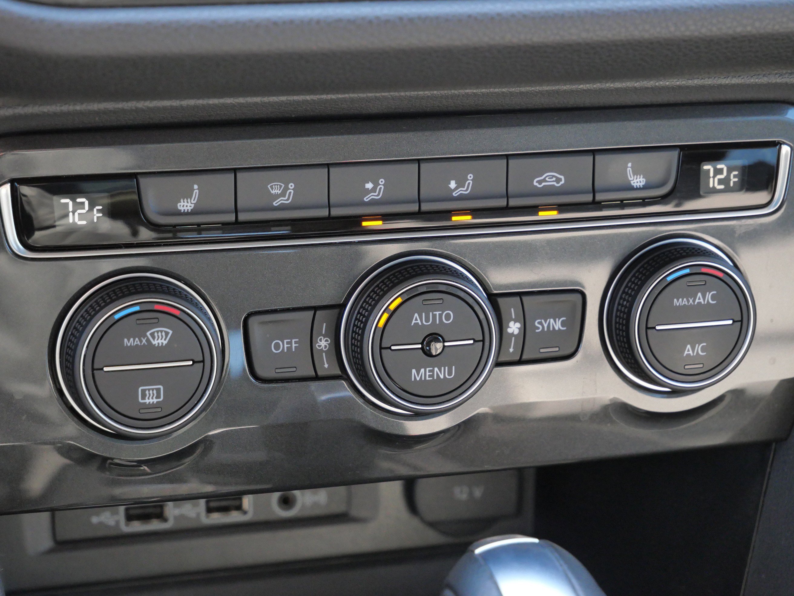 Used 2019 Volkswagen Tiguan SEL image 24